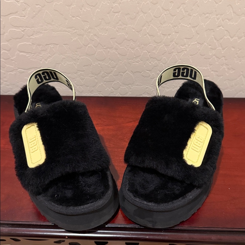 Ugg Fluff Yeah Disco Slides Black And Yellow Sz6 View 2